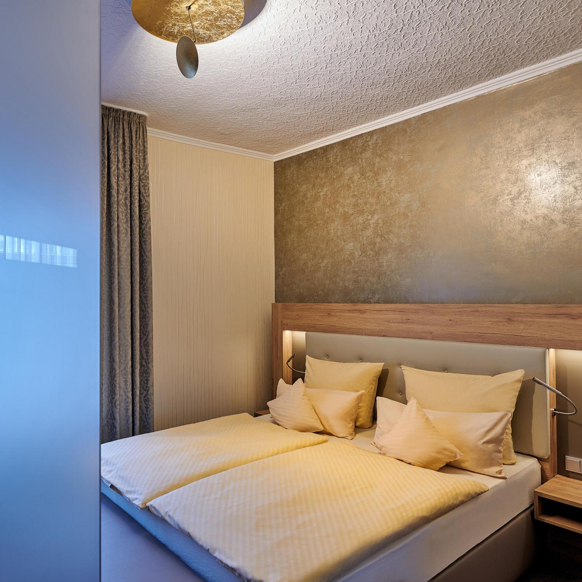 Ambient Hotel Zum Schwan Gelsenkirchen Ngoại thất bức ảnh