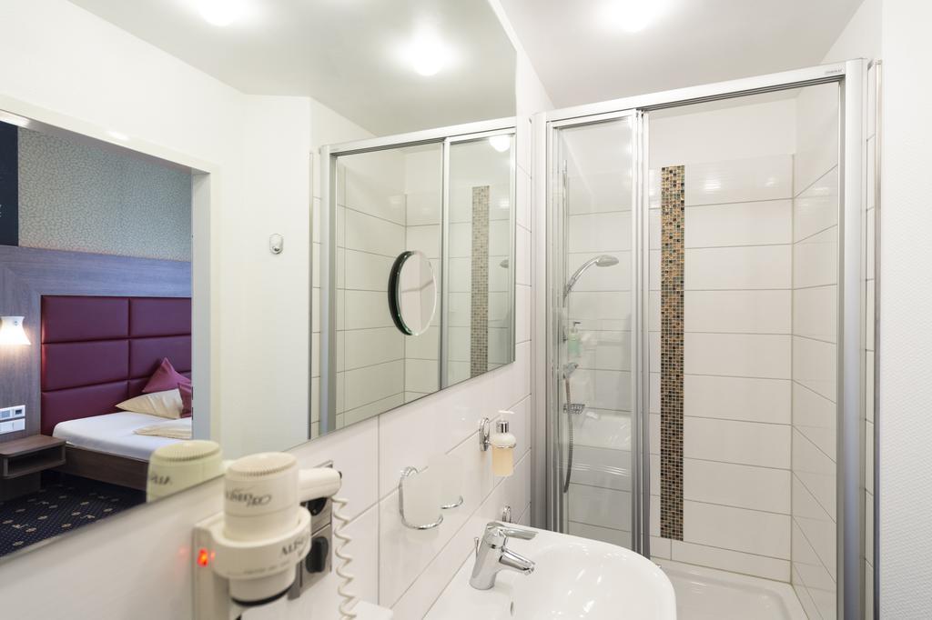 Ambient Hotel Zum Schwan Gelsenkirchen Ngoại thất bức ảnh